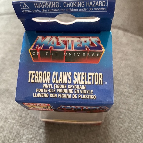Hot Topic Exclusive - Terror Claws Skeletor Pocket Pop Keychain - Picture 2 of 5